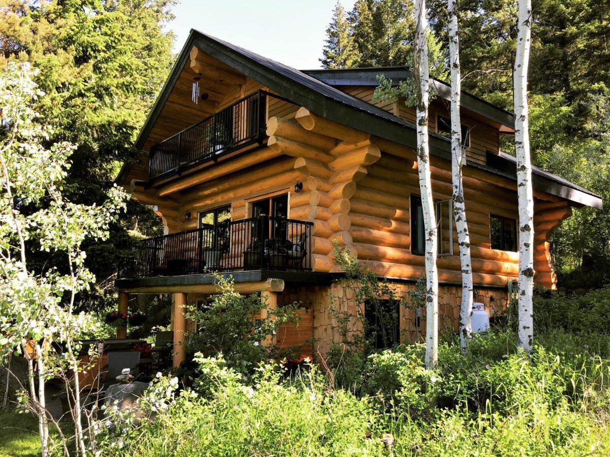 A Suite Retreat - Beyond Bed & Breakfast Sun Peaks Zewnętrze zdjęcie