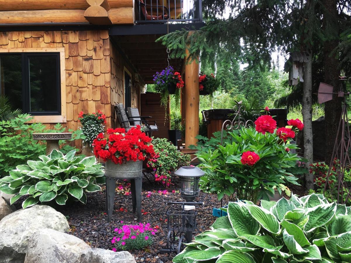 A Suite Retreat - Beyond Bed & Breakfast Sun Peaks Zewnętrze zdjęcie