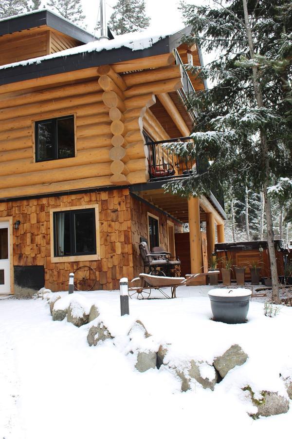 A Suite Retreat - Beyond Bed & Breakfast Sun Peaks Zewnętrze zdjęcie